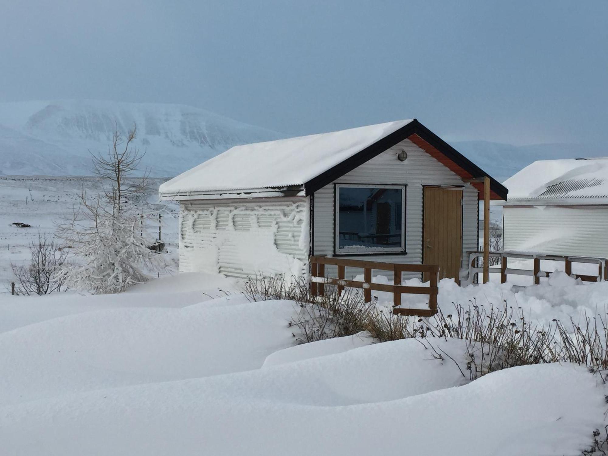 Bakkafloet Guesthouse Varmahlid  Exterior photo